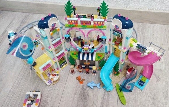 Met doos: Lego Friends set 41347 Heartlake City Resort, Kinderen en Baby's, Lego, Friends, Ophalen of Verzenden, Zo goed als nieuw