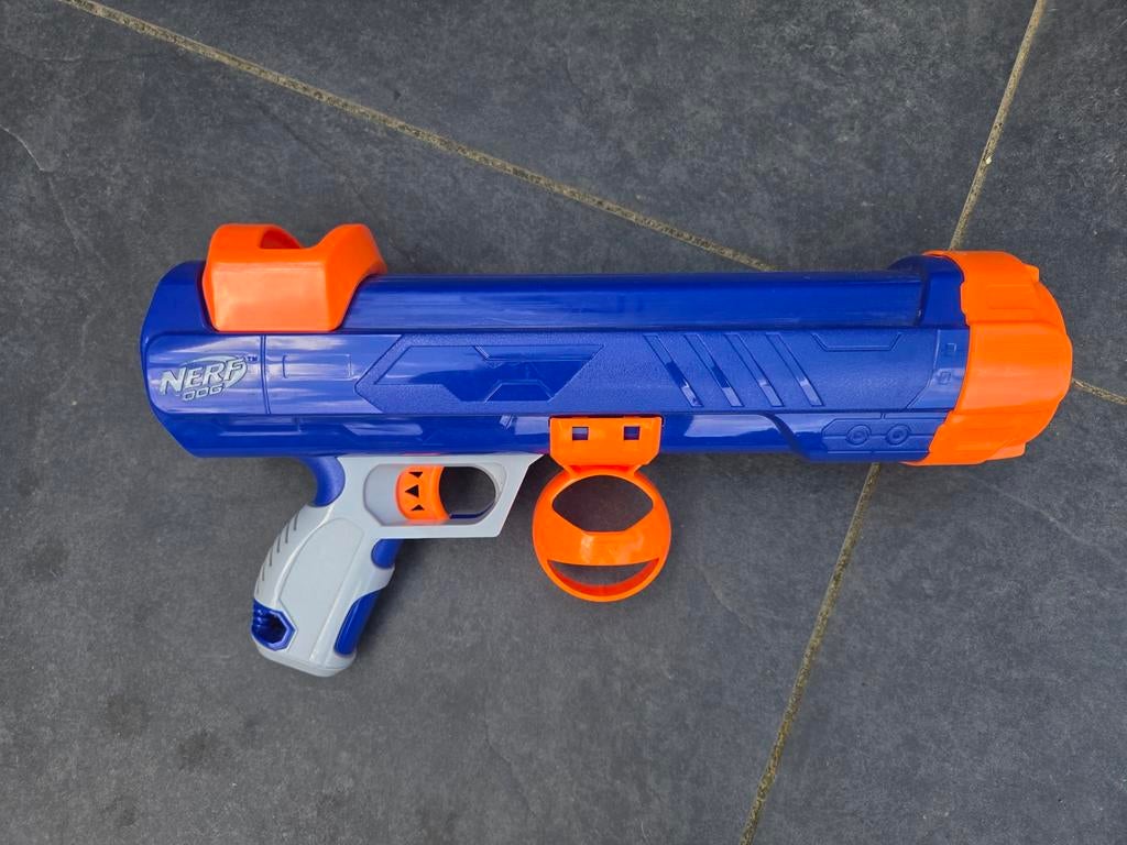 Nerf dog tennisbal pistool, Ophalen of Verzenden, Zo goed als nieuw