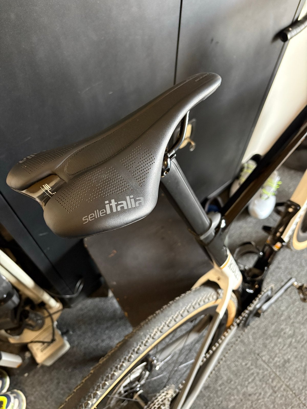 Selle Italia SLR Zadel - Zo goed als nieuw, Fietsen en Brommers, Kunststof, Ophalen of Verzenden, Zo goed als nieuw, Zadel
