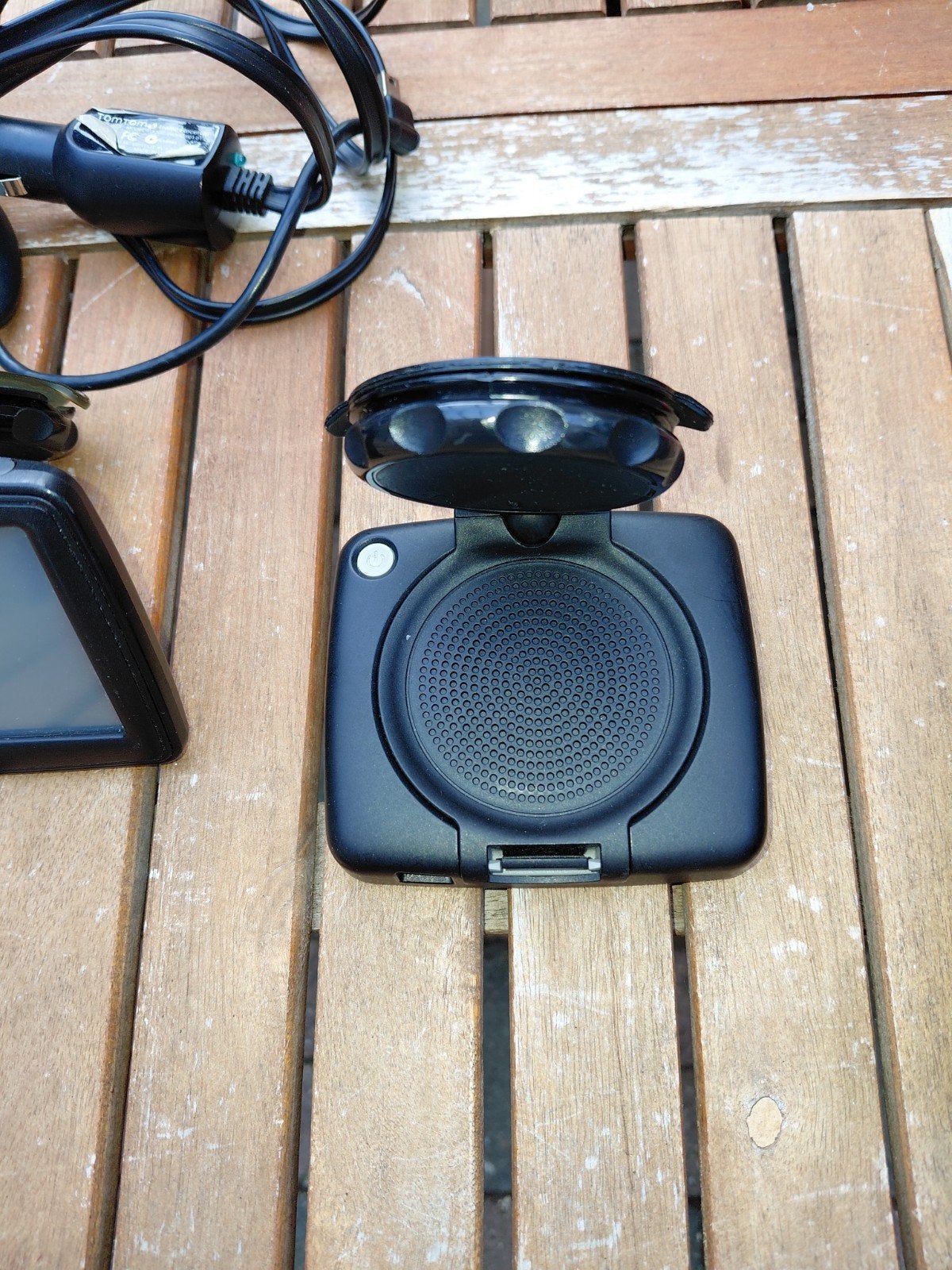 2 TomTom navigatiesystemen met accessoires, Ophalen, Gebruikt