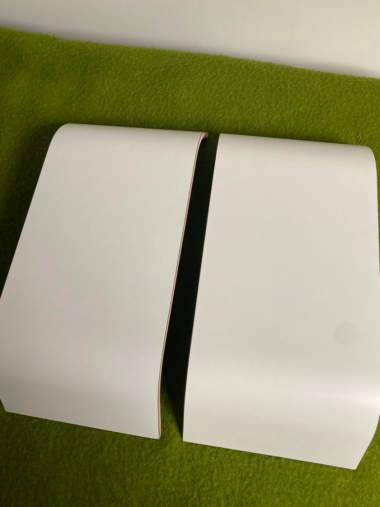 2 Sigfinn monitorstandaard / monitorverhoger, Ophalen, Zo goed als nieuw