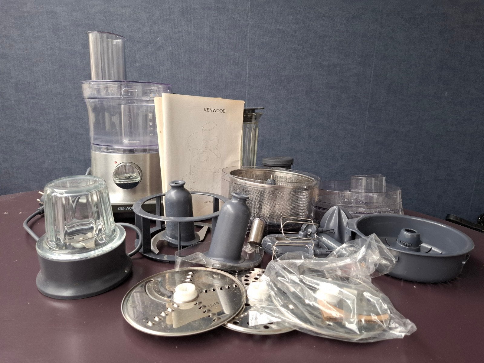 KENWOOD FP270 SERIES foodprocessor, Witgoed en Apparatuur, Keukenmixers, Ophalen, Gebruikt, 3 snelheden of meer