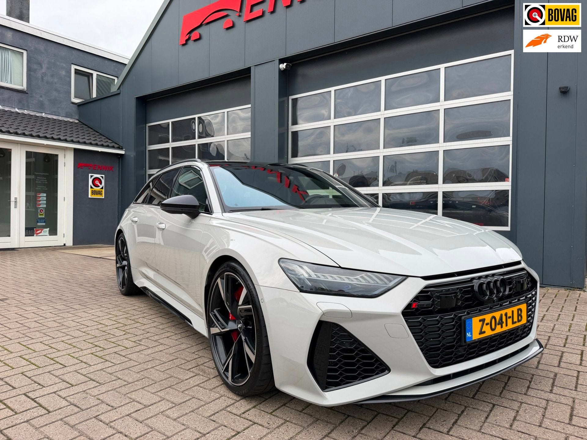 Audi RS6 Avant RS 6 TFSI quattro / Pano / Top View / Soft Cl, Auto's, Dealer onderhouden, 600 pk, RS6, Leder