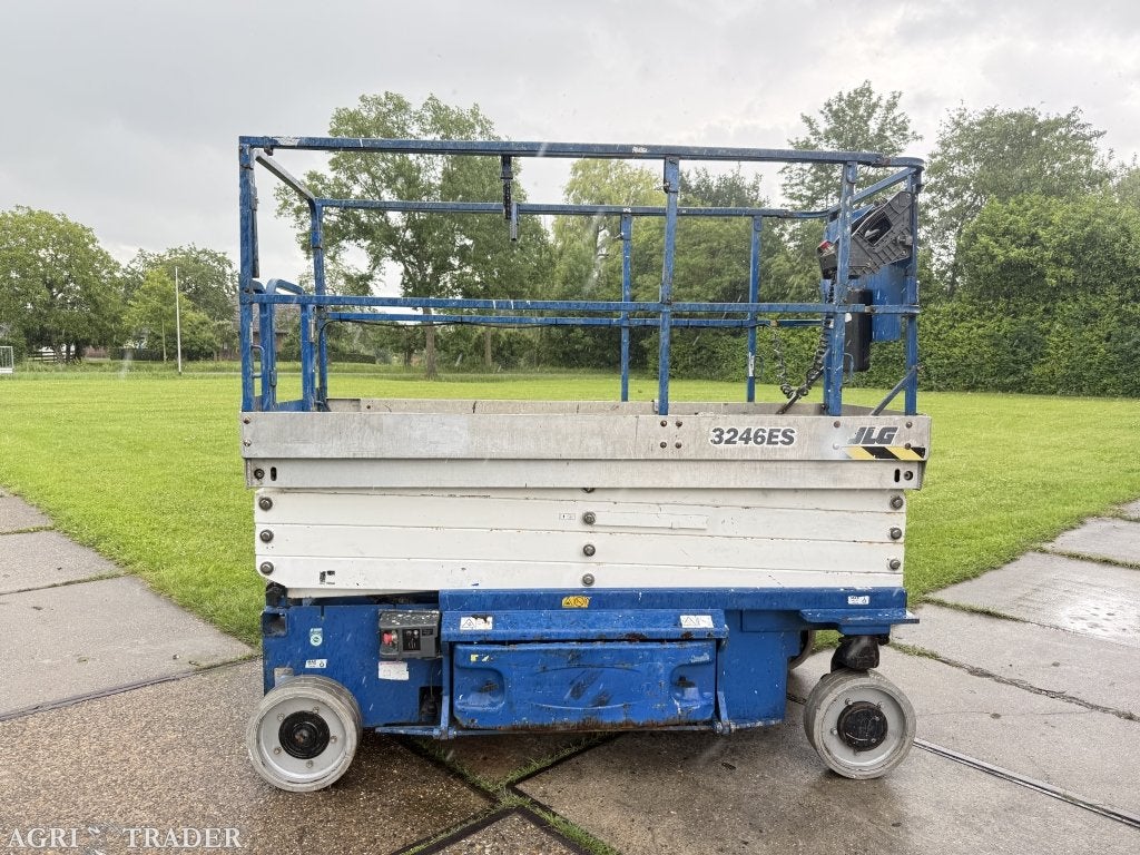 JLG 3246 ES schaarhoogwerker 12M, Van Beurden Heftrucks, Info@vanbeurdenheftrucks.nl, Kievitsham 48 Hoenzadriel