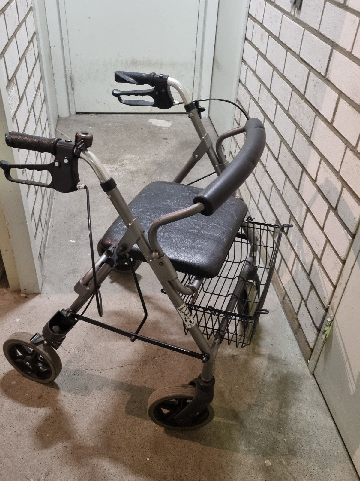 Rollator, Ophalen