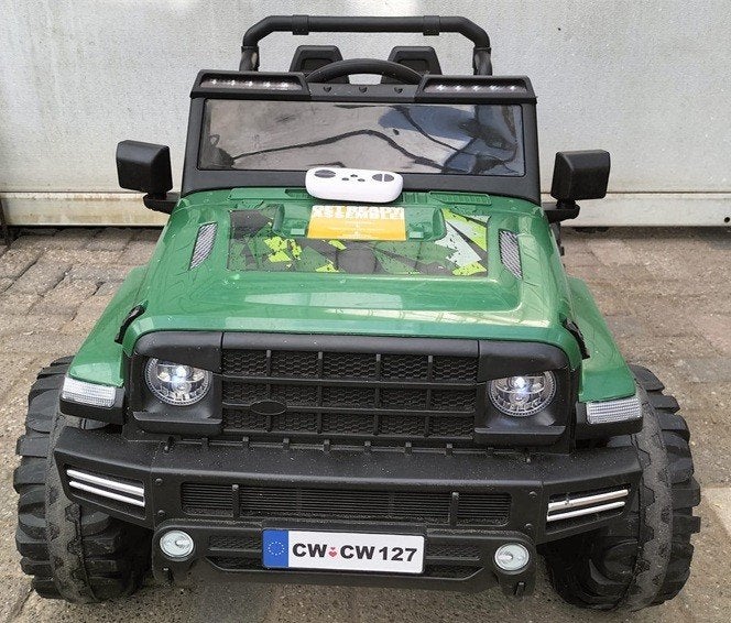 Elektrische kinderjeep 2 persoons met afstandsbediening, Ophalen, Zo goed als nieuw