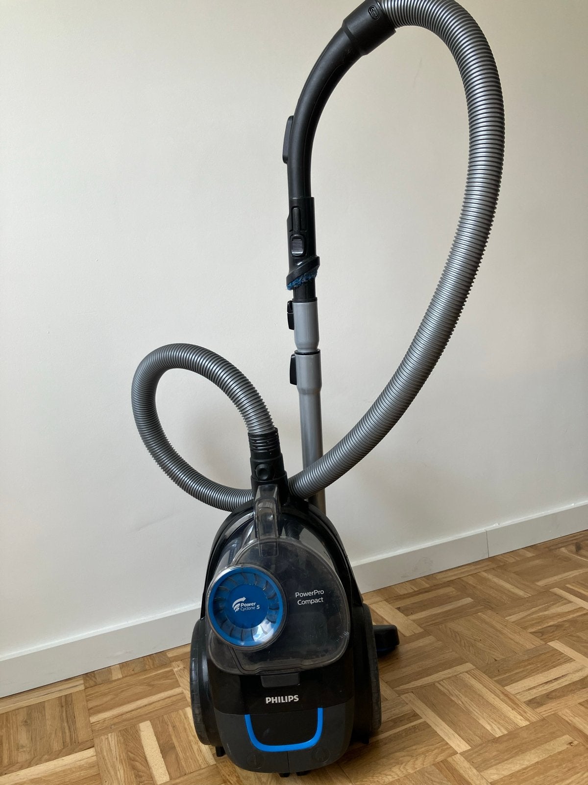 Philips PowerPro Compact stofzuiger - Zonder zak, Gebruikt, Philips, Ophalen of Verzenden, Minder dan 1200 watt