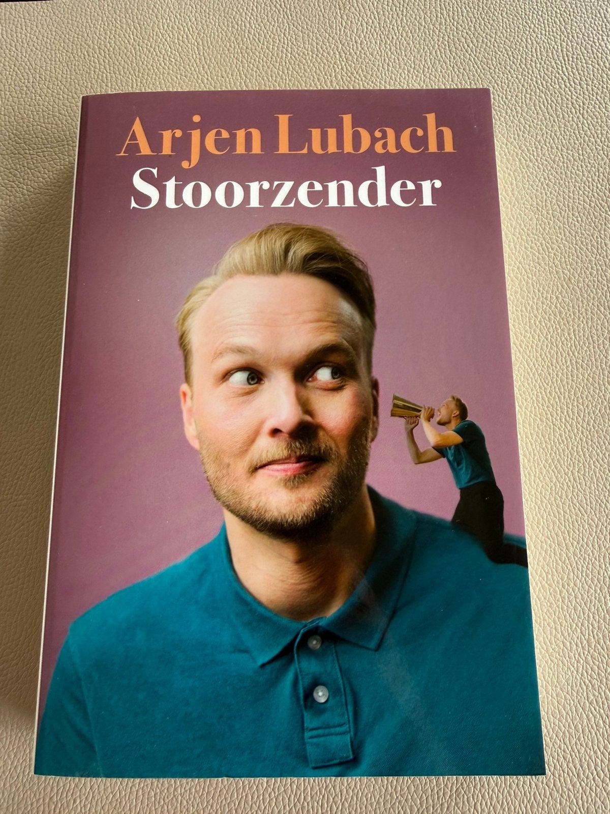 Arjen Lubach - stoorzender   - nieuw en ongelezen -, Ophalen of Verzenden, Nieuw, Anekdotes en Observaties