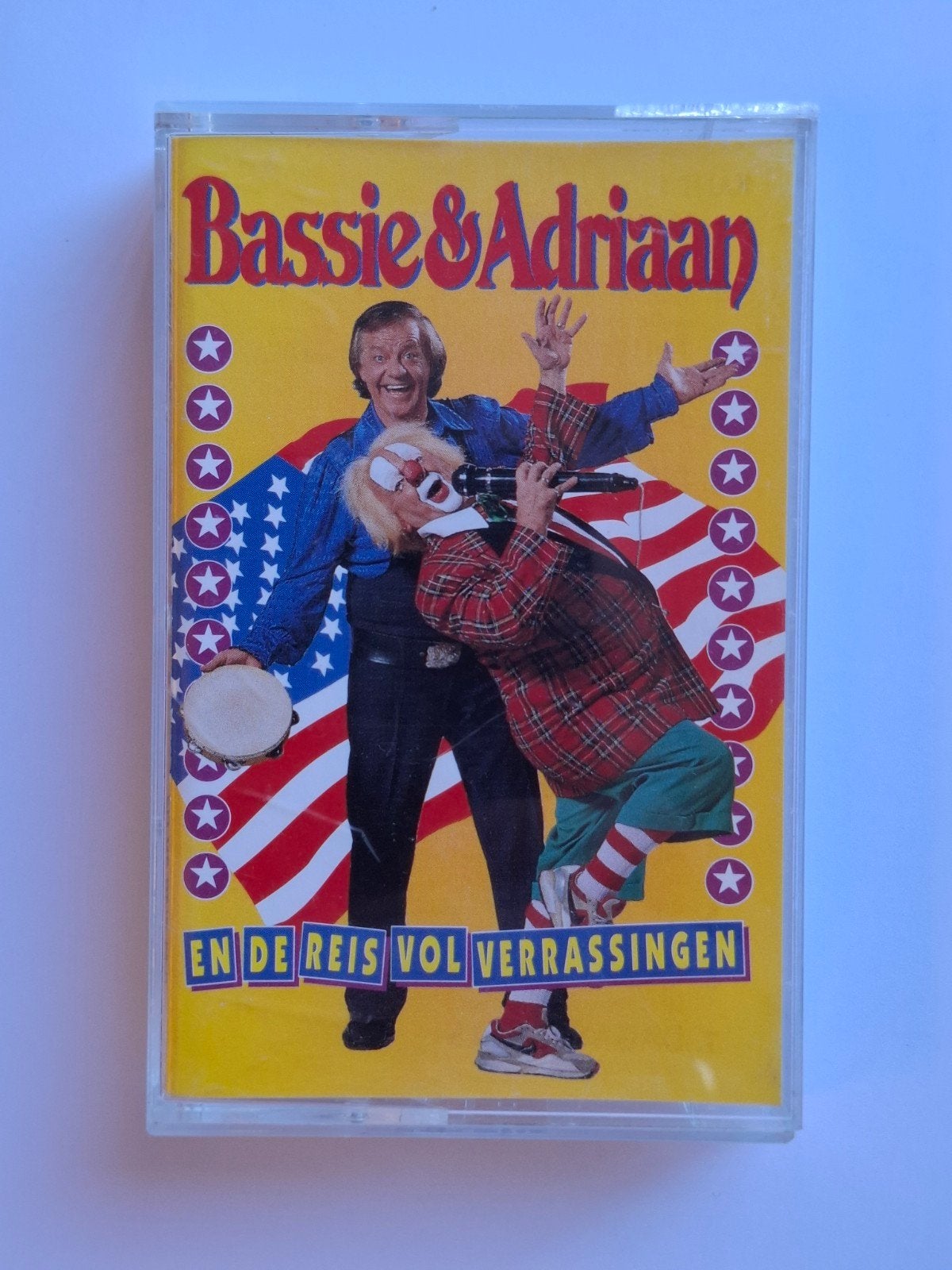 Bassie & Adriaan - En de reis vol verrassingen (Cassette), Cd's en Dvd's, Kinderen en Jeugd, 1 bandje, Ophalen of Verzenden, Zo goed als nieuw
