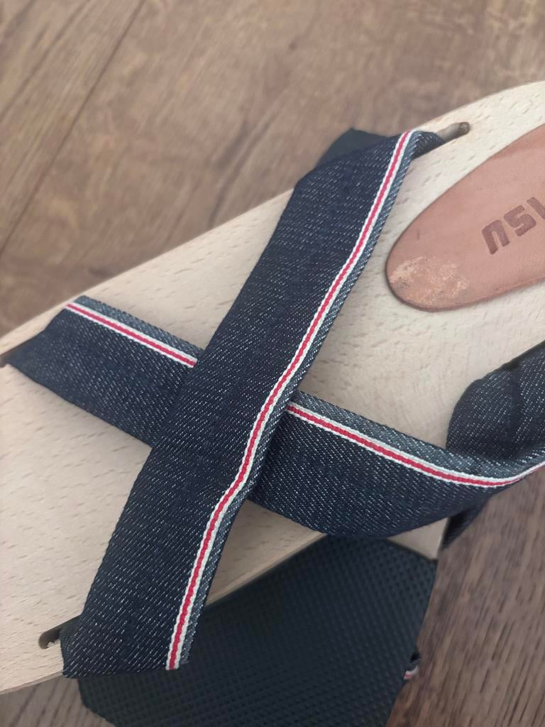 Evisu klompen ongedragen, Ophalen of Verzenden, Nieuw, Blauw, Overige typen