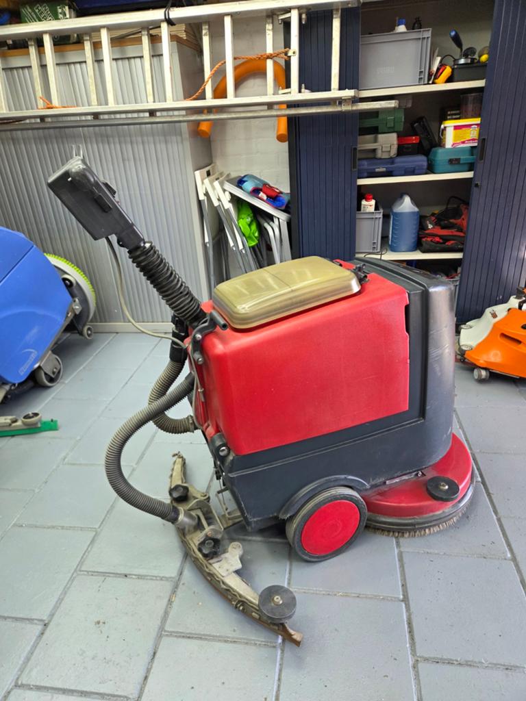 Cleanfix RA501 schrobzuigmachine, Ophalen, Gebruikt, Schrobmachine