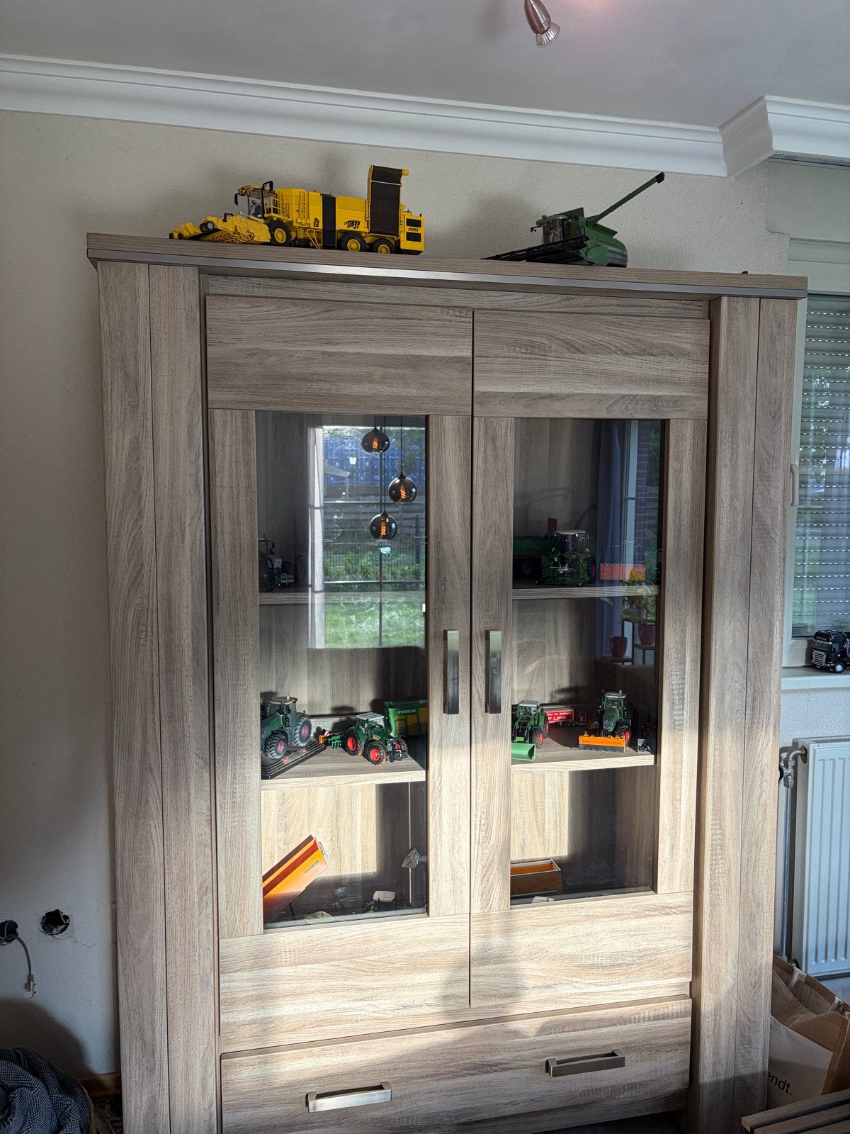 Glazen vitrinekast met lade en planken - 148x201x48 cm, Huis en Inrichting, Kasten | Vitrinekasten, Ophalen, Gebruikt, 100 tot 150 cm
