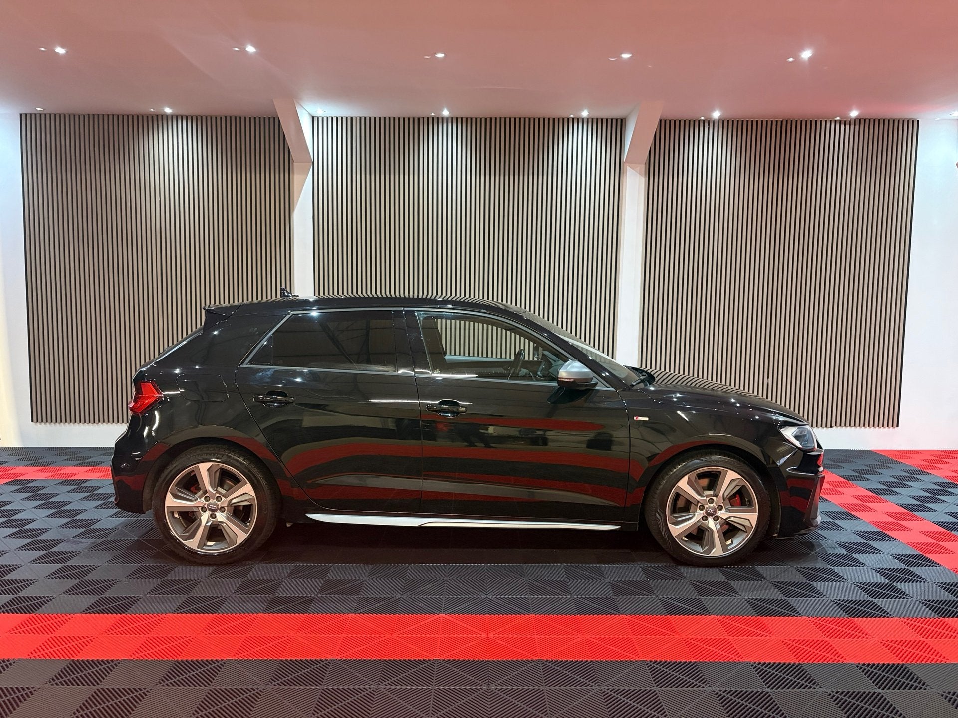 Audi A1 Sportback 40 TFSI S Line Pro Line S, Auto's, 4 cilinders, 1984 cc, Leder en Stof, Zwart