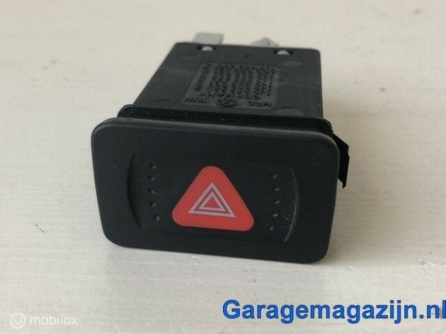 Alarmlichtschakelaar 1J0953235A Volkswagen Golf IV / Bora /, Gebruikt, Ophalen of Verzenden