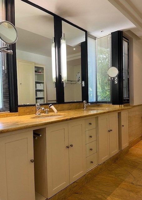Exclusieve badkamer, Ophalen, Gebruikt, Met bad