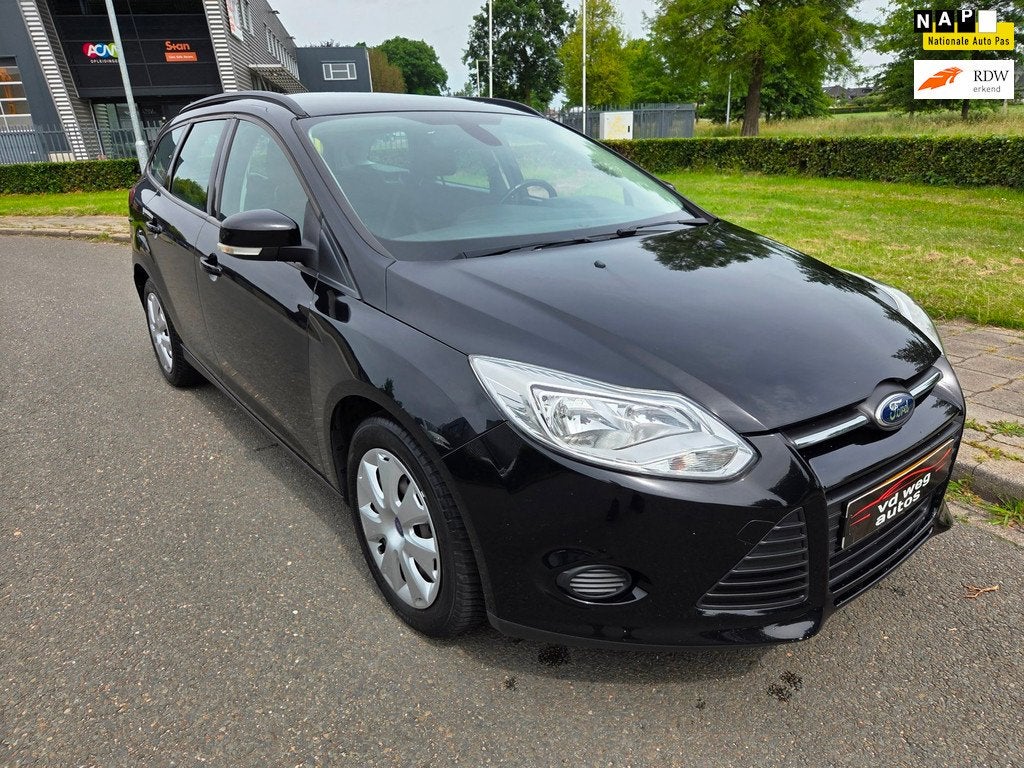 Ford Focus Wagon 1.0 EcoBoost Trend, Euro 5, 101 pk, Gebruikt, Zwart