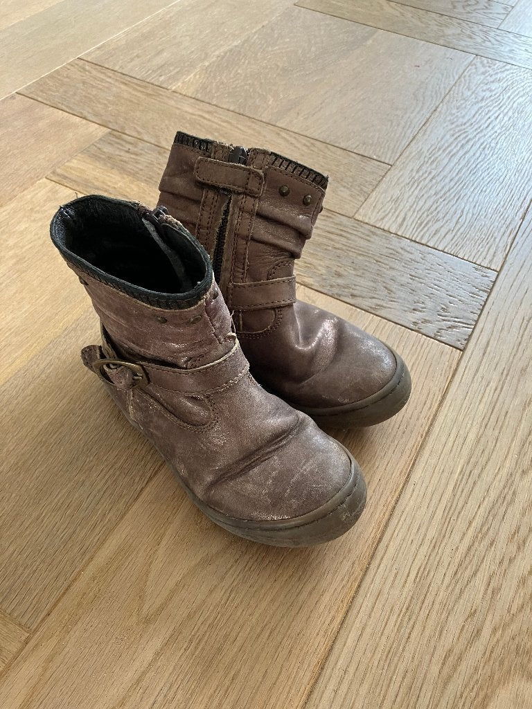 Leuke glimmende bruine bronzen laarsjes Vera Pelle maat 26, Gebruikt, Meisje, Ophalen of Verzenden, Laarzen