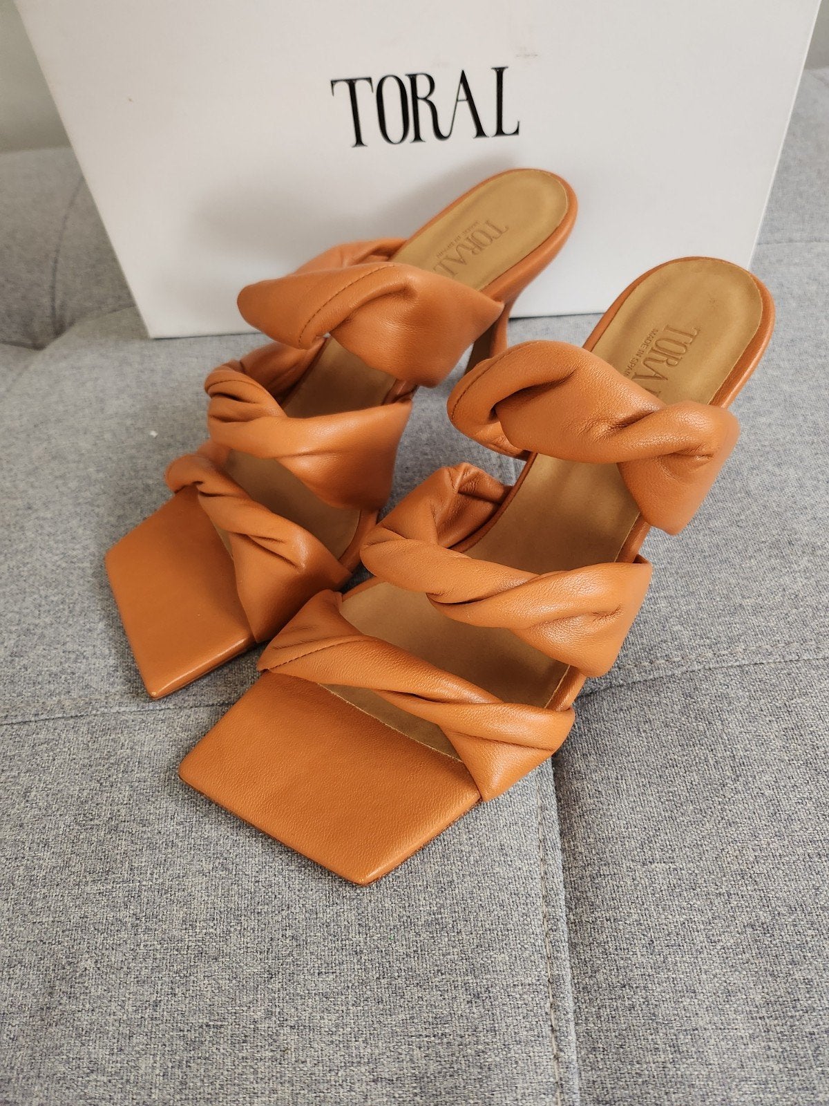 Toral hak sandalen leer 
nieuw in doos, Bruin, Verzenden, Nieuw, Toral