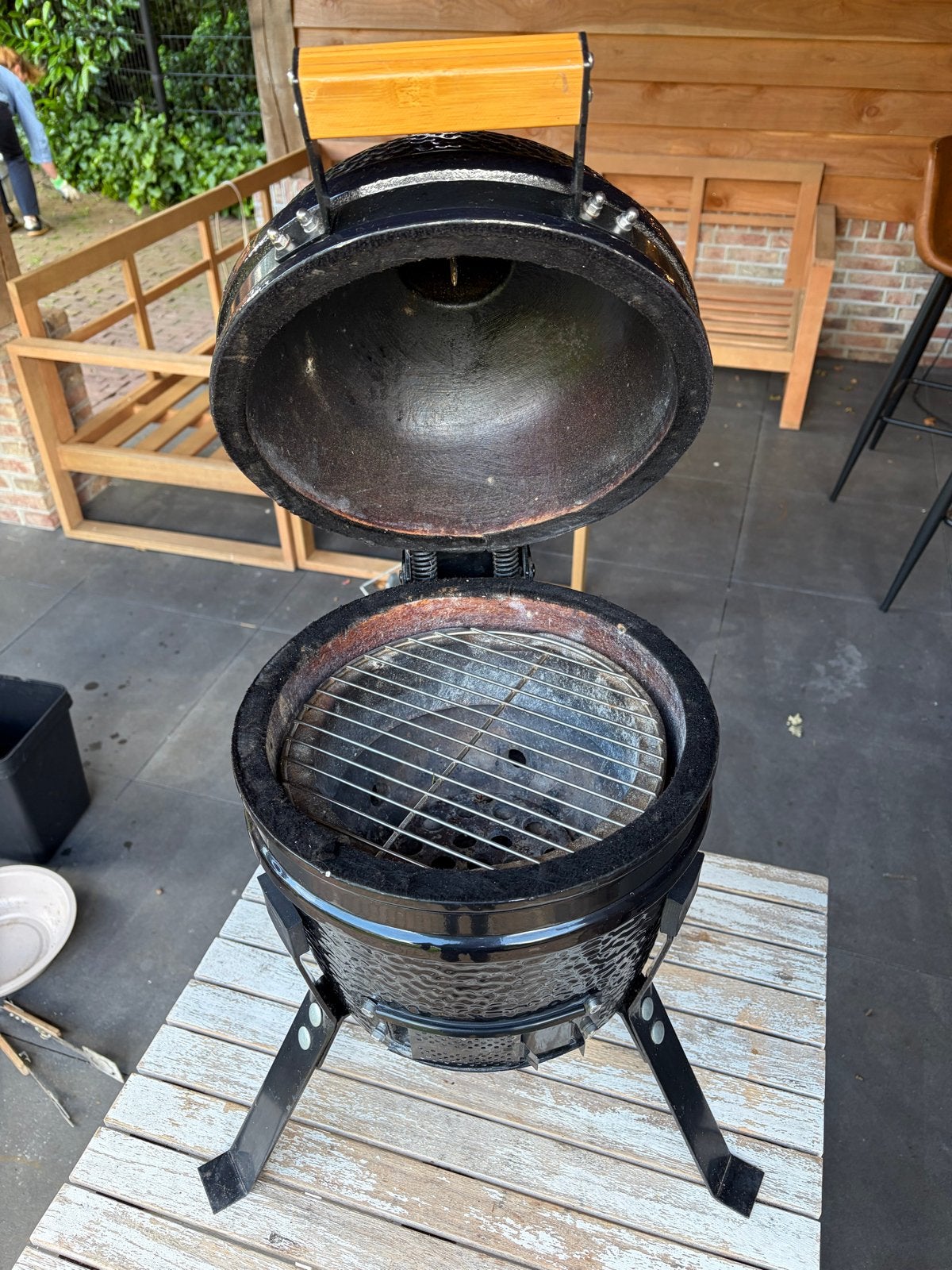 Bastard Kamado Barbecue, Tuin en Terras, Houtskoolbarbecues, Gebruikt, Ophalen