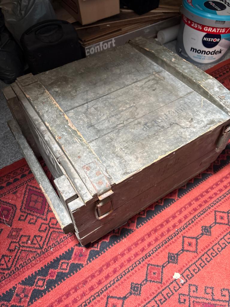 Vintage Houten Munitiekist uit 1968 - Decoratief en Robuust, Ophalen