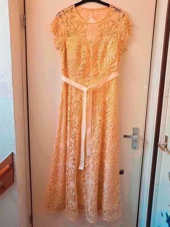 Galajurk  jurk maat 44  nu 50 euro, Kleding | Dames, Galajurk, Geel, Maat 42/44 (L), Nieuw