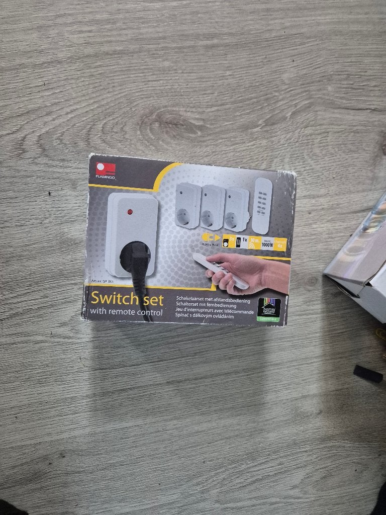 switch set soort ( klik aan klik uit ) stop contact, Ophalen of Verzenden