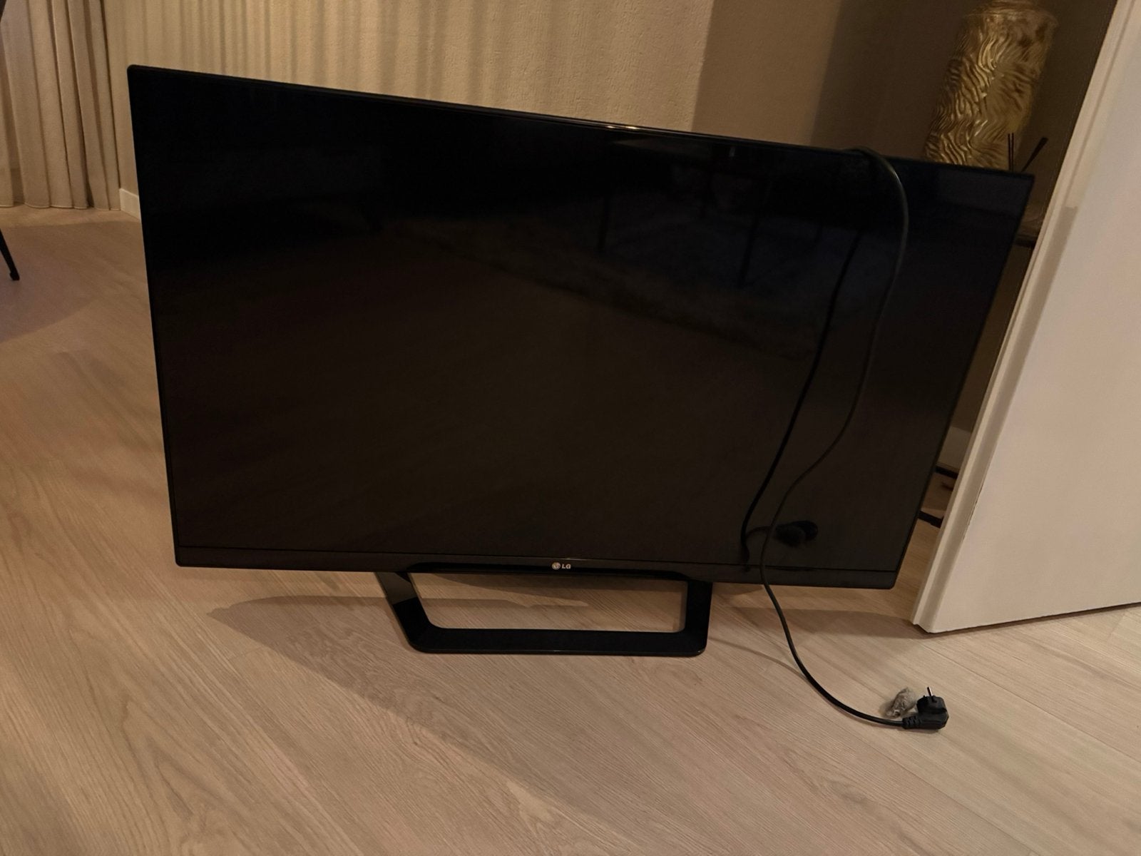 LG televisie, Ophalen, Gebruikt, 50 Hz, 100 cm of meer