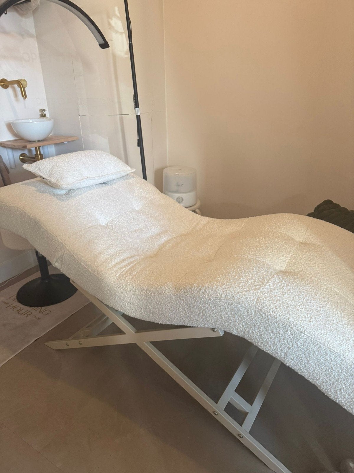 Luxe Wimperbehandeling Stoel - Crème Teddy Stof, Witgoed en Apparatuur, Persoonlijke-verzorgingsapparatuur, Ophalen, Zo goed als nieuw