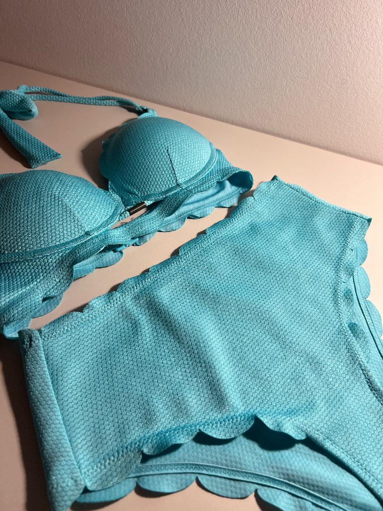 Bikini Hunkemöller, Blauw, Ophalen of Verzenden, Zo goed als nieuw, Bikini