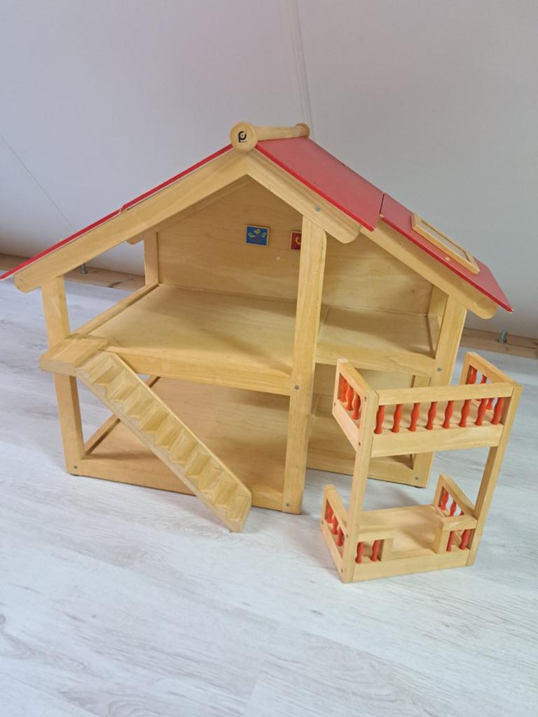 Pintoy poppenhuis inclusief houten meubeltjes ( 21 delig ), Ophalen, Zo goed als nieuw, Poppenhuis