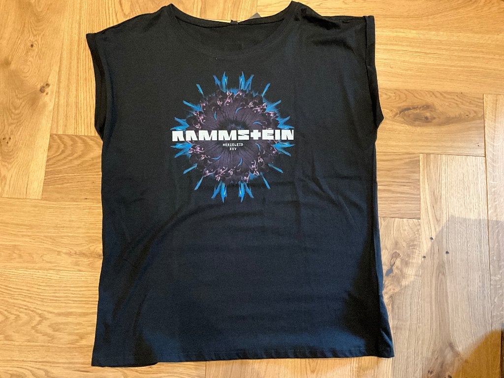 T-shirt zwart van Rammstein - Herzeleid Blume, T-shirt zwart van Rammstein - Herzeleid Blume, Nieuw, Ophalen of Verzenden, Kleding