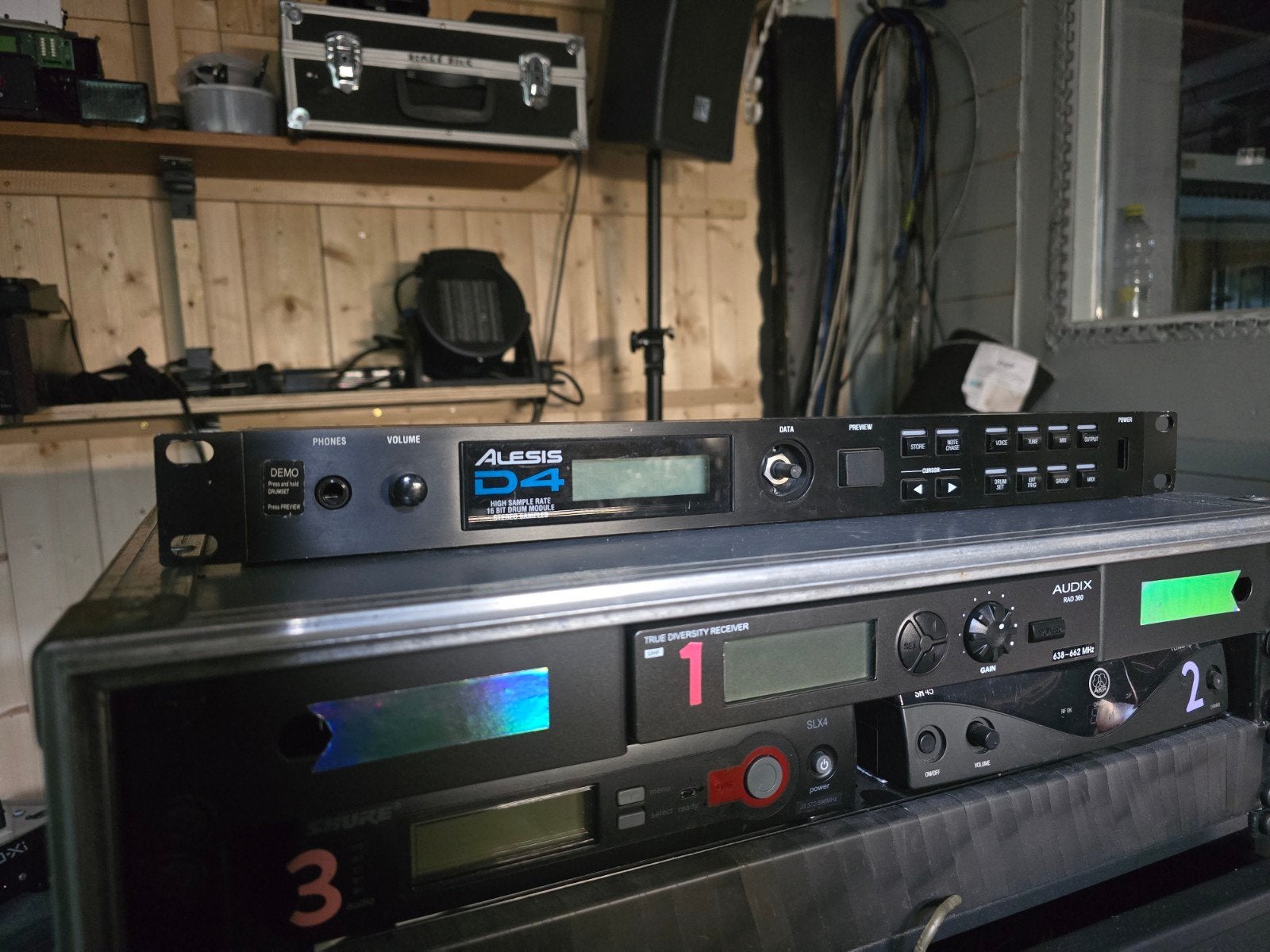 Alesis D4, Ophalen of Verzenden, Gebruikt
