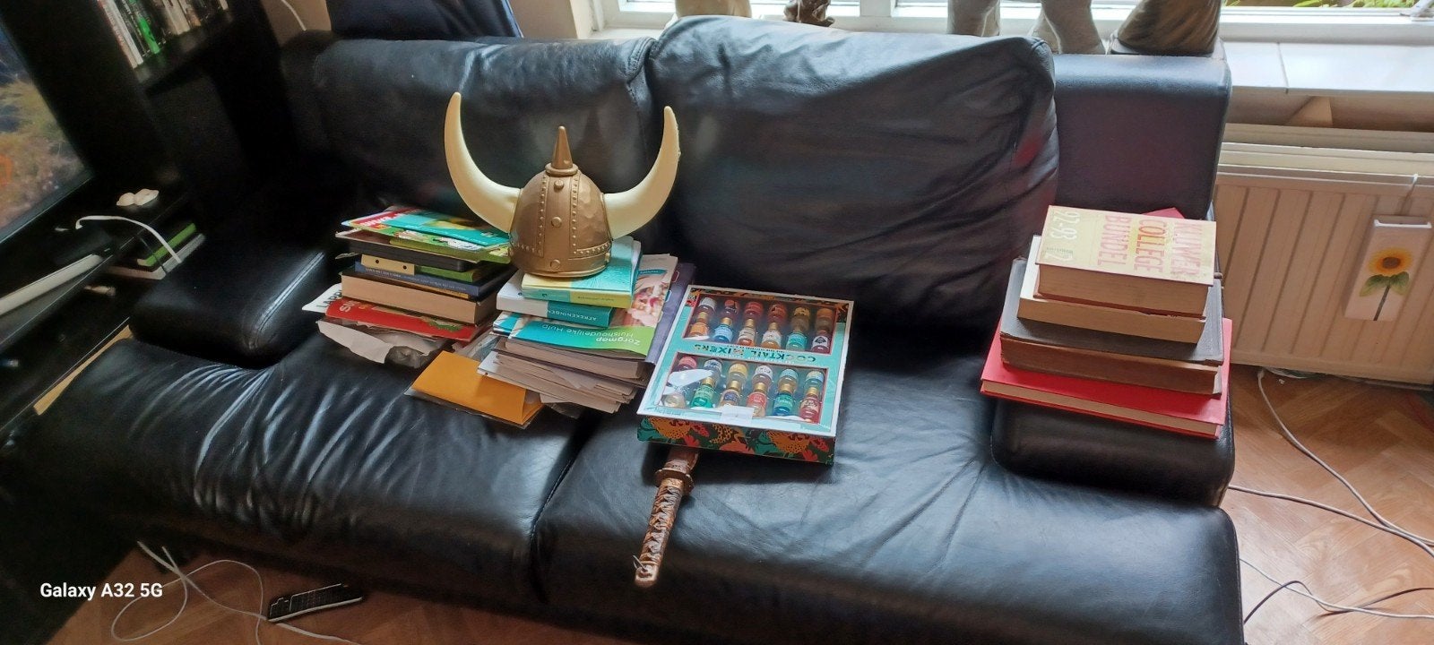 Gratis bankstel 2 en 3 zits zwart leer, Huis en Inrichting, Ophalen, Gebruikt, Rechte bank, 200 tot 250 cm