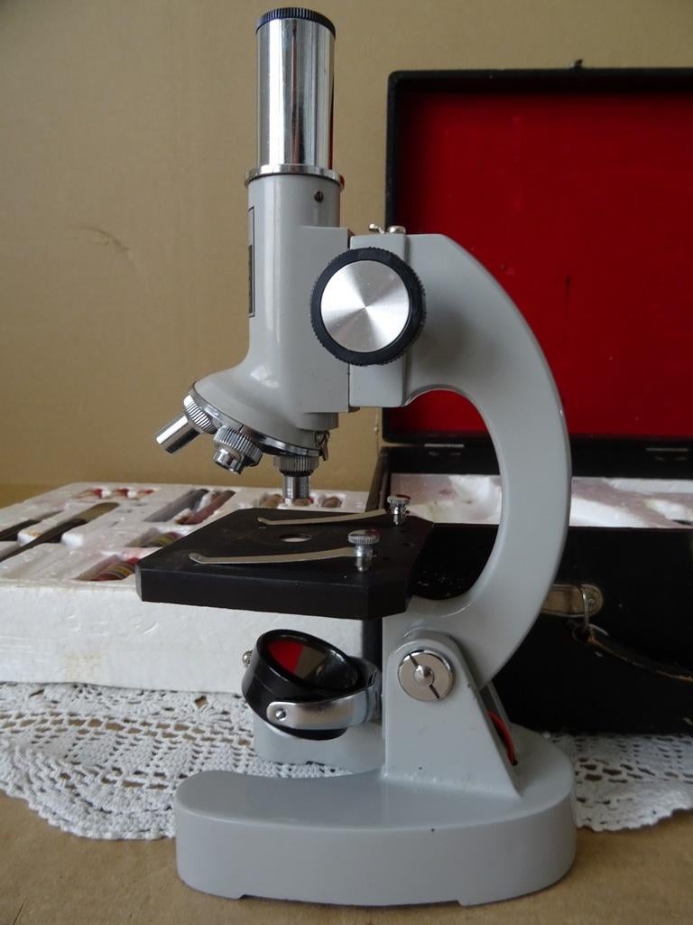 Vintage microscoop C.O.C. microscoop 50x / 900x Japan 1960, Audio, Tv en Foto, Optische apparatuur | Microscopen, 400x tot 1000x
