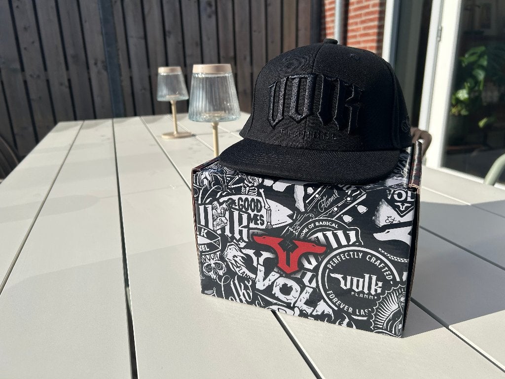 Snapback Volk Flannel, Onbekend, Nieuw, Ophalen of Verzenden, Pet