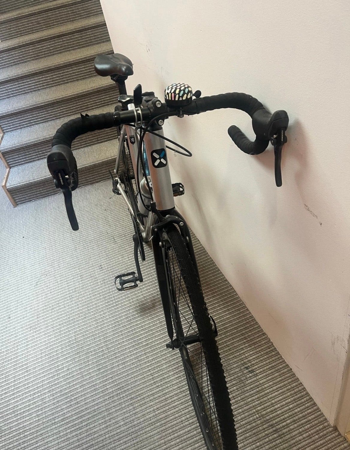 B'TWIN Triban 100 racefiets, Fietsen en Brommers, Aluminium, Zo goed als nieuw, 53 tot 57 cm, Ophalen