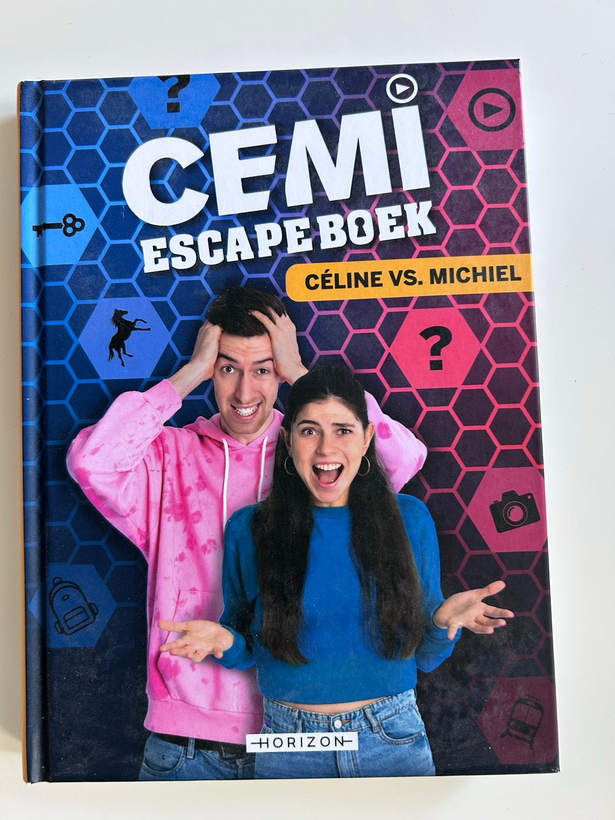 CEMI Escapeboek: Céline vs. Michiel - Spannend Avontuur!, Ophalen of Verzenden, Zo goed als nieuw, Fictie