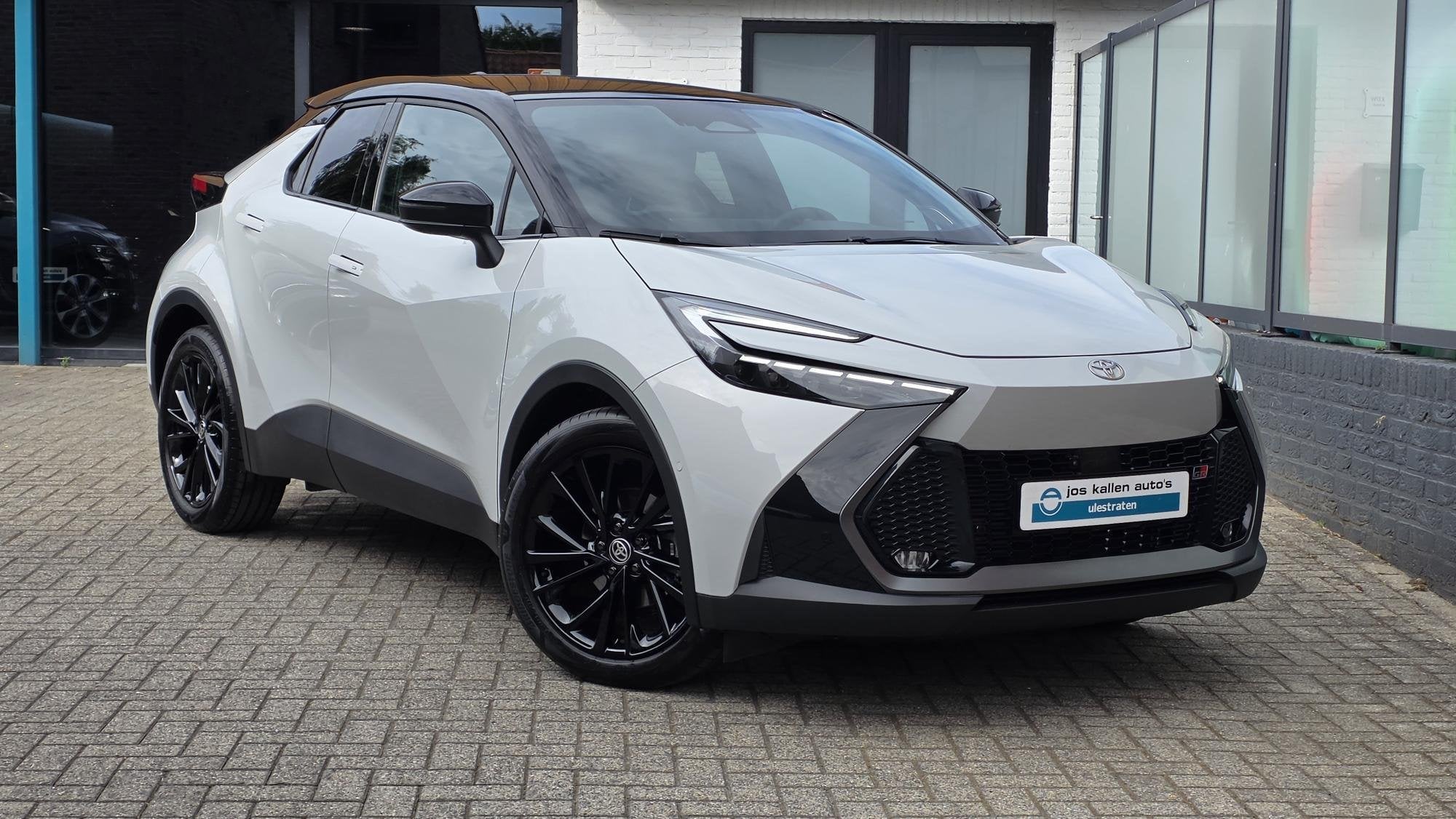 Toyota C-HR 2.0 Hybrid 200 GR SPORT Première Edition Panora, Auto's, 4 cilinders, Bedrijf, Hybride Elektrisch/Benzine, 1987 cc