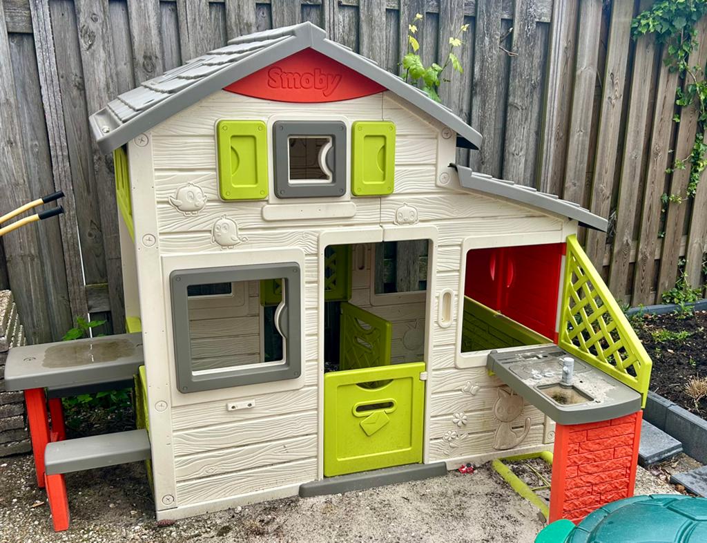 Smoby speelhuis en smoby glijbaan, Ophalen, Zo goed als nieuw, Kunststof