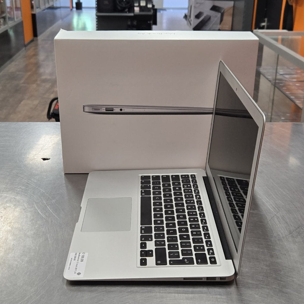 MacBook Air 13 inch 2017 | i5 8GB 256GB, Computers en Software, Apple Macbooks, Apple, Gebruikt, Support@apple.com, One Apple Park Way
Cupertino, CA 95014
United States