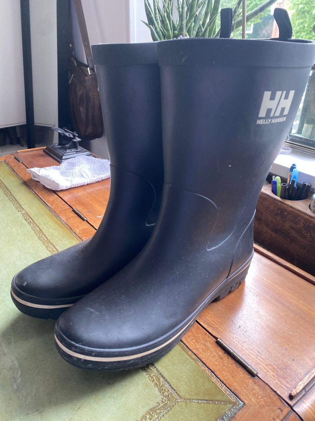 Vrijwel nieuwe Helly Hansen zeillaarzen maat 41, Ophalen of Verzenden, Zo goed als nieuw, Dame of Heer, Bootschoenen