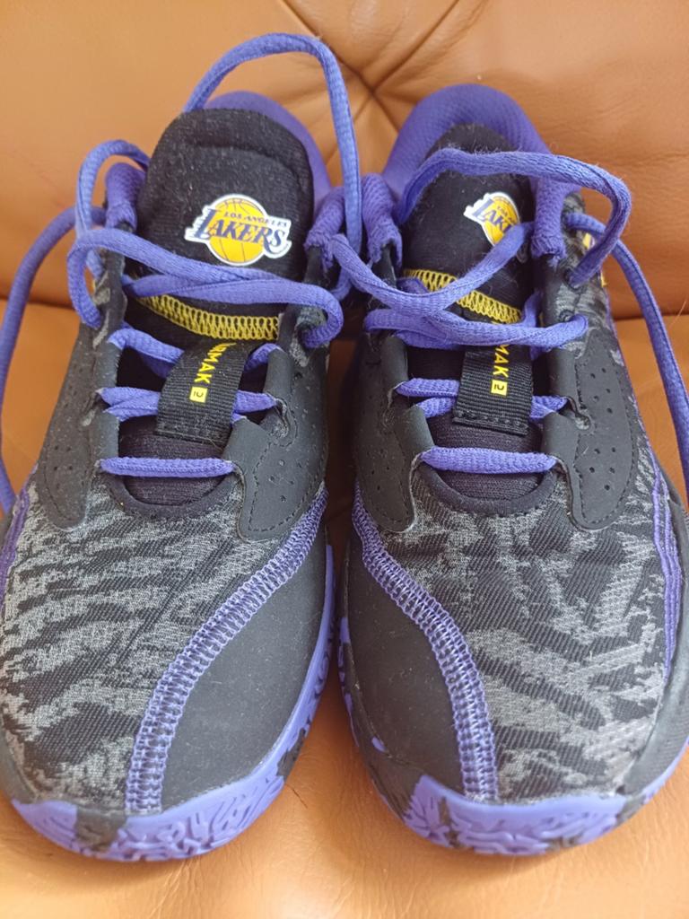 NBA Lakers basketbalschoenen - Maat 34, Ophalen
