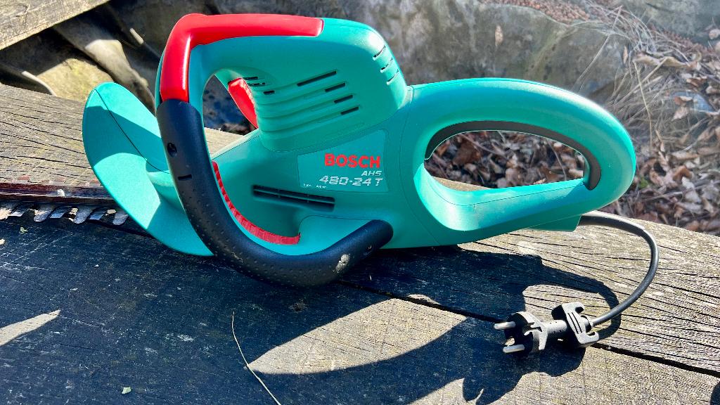 Bosch Heggenschaar AHS 480-24T, Ophalen, Gebruikt, Elektrisch, Bosch/Stihl