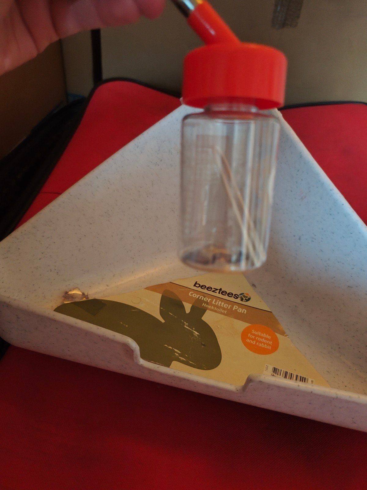 Konijntje wc en waterfles, Dieren en Toebehoren, Ophalen