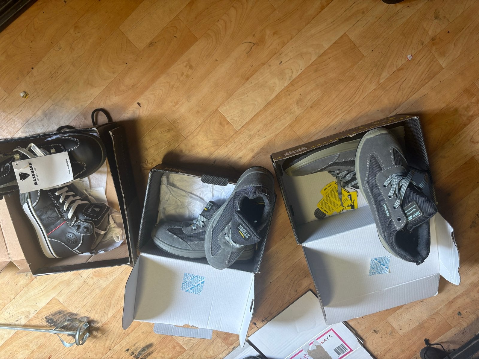 Nieuwe veiligheidsschoenen - diverse maten, Ophalen of Verzenden, Nieuw