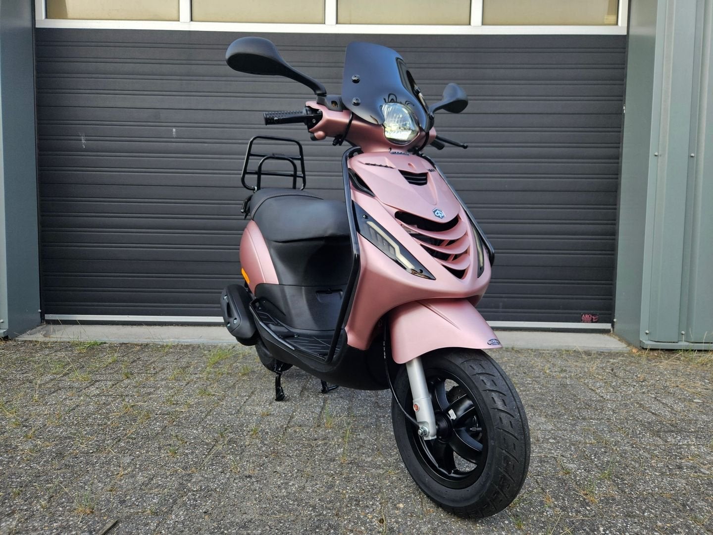 PIAGGIO ZIP 50 4T E4 BROM BJ 2018 ROSE GOLD 2001KM + OPTIES