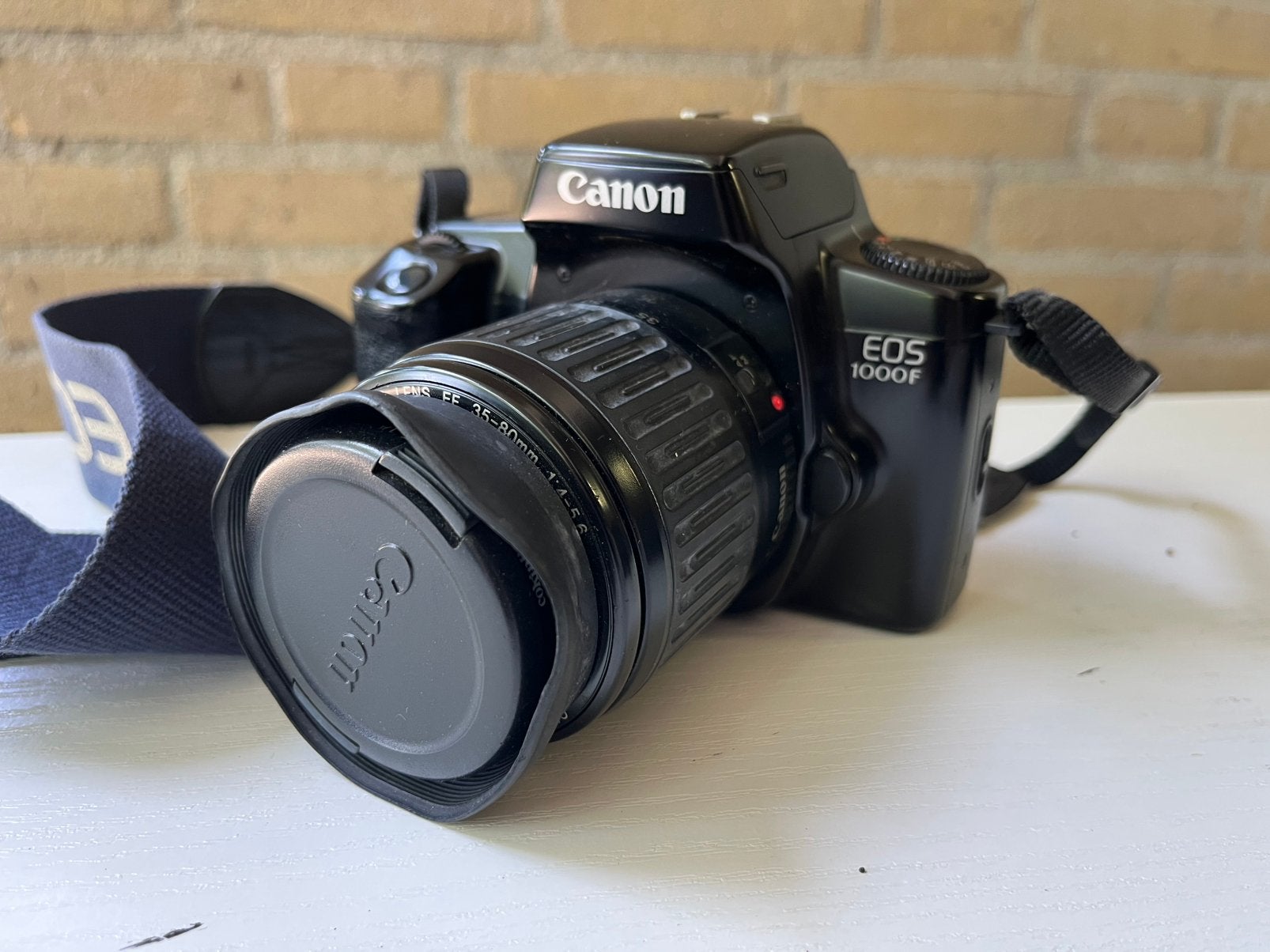 Complete Analoge Set: Canon EOS 1000F + 2 Lenzen + Flitser, Ophalen of Verzenden, Gebruikt, Spiegelreflex, Canon