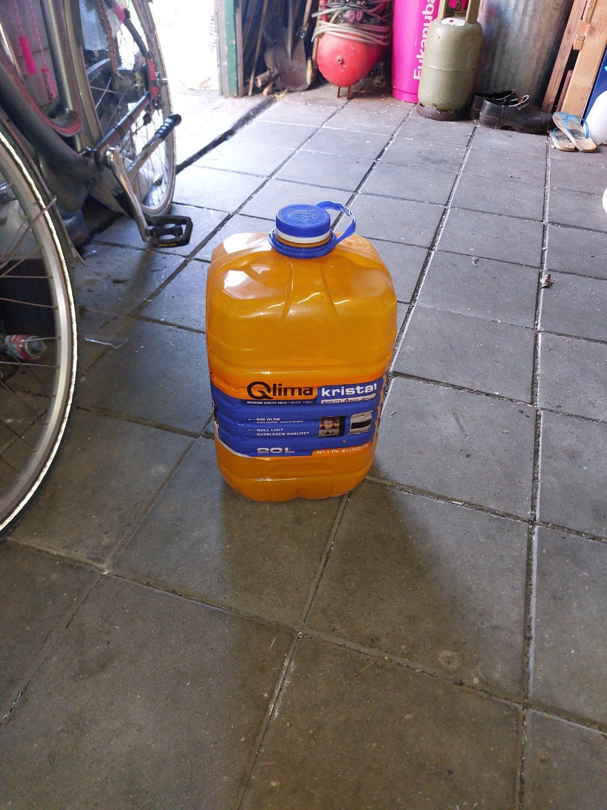 Gratis lege yerrycan, Ophalen of Verzenden