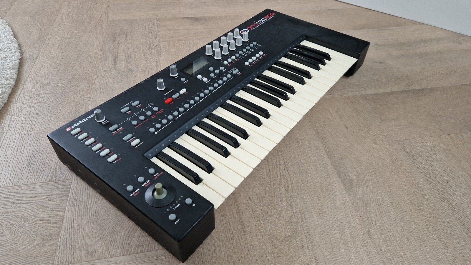 Elektron analog keys - incl intergrated vst bridge software, Ophalen, Gebruikt, Overige aantallen, Met midi-aansluiting