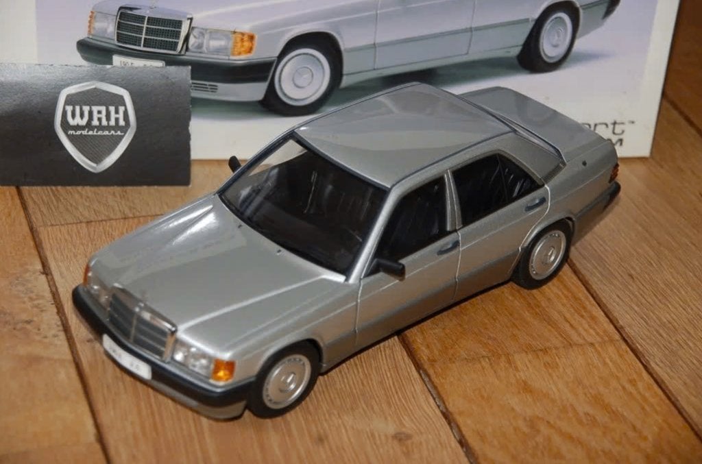 1:18 MERCEDES 190 E 2.0 silver Autoart 76134 in box WRH, Hobby en Vrije tijd, Modelauto's | 1:18, Verzenden, Zo goed als nieuw